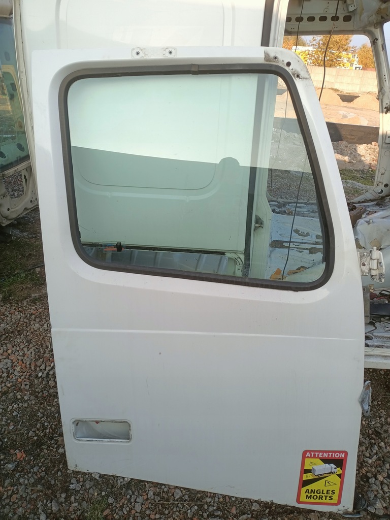 фото №1, Дверь правое volvo fh13 fh komplene белый