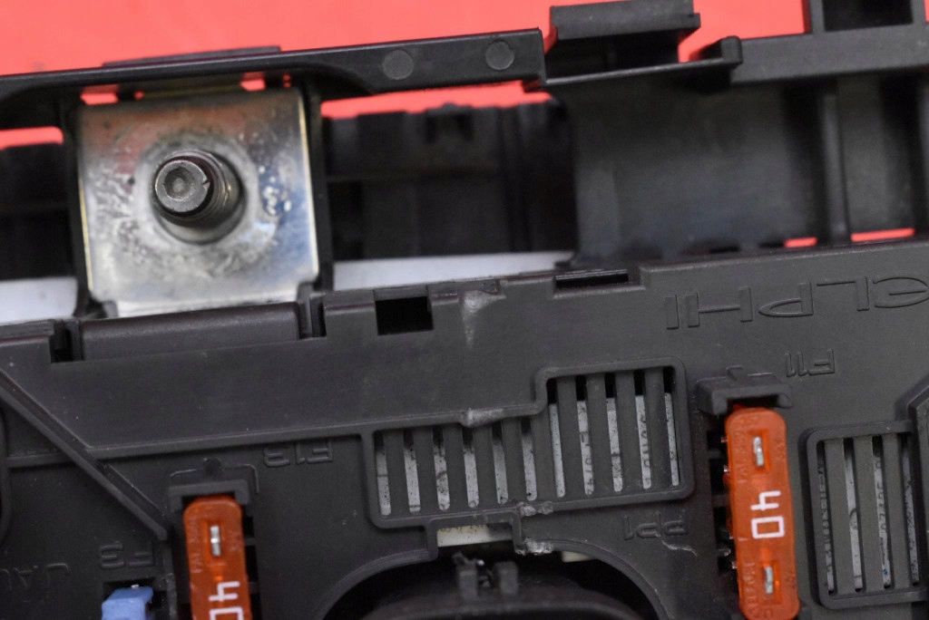 фото №10, Коробка предохранителей bsm 9664055780 peugeot 207 1 i 1.4 hdi 68 km 06-09