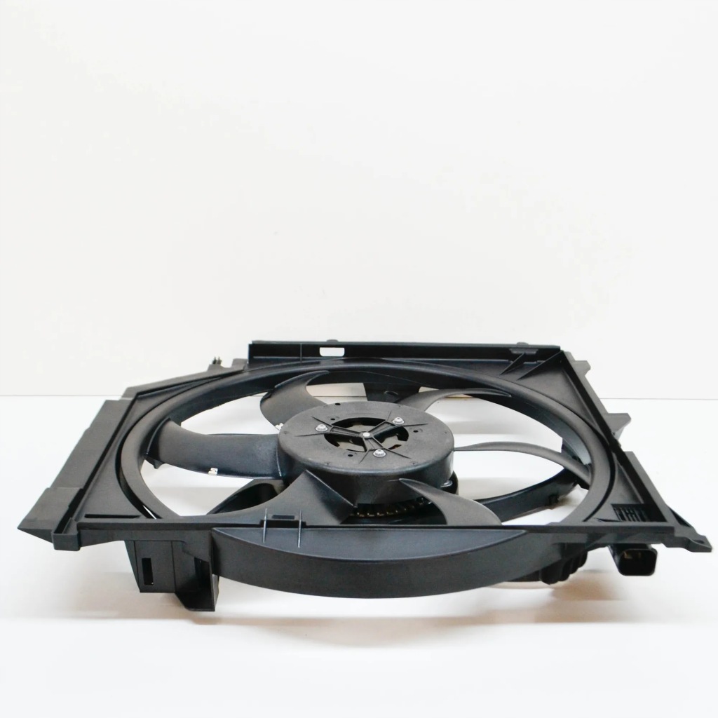 Модуль вентилятора радиатора bmw z4 e85 17427519704 7519704 оригинальный Недорого