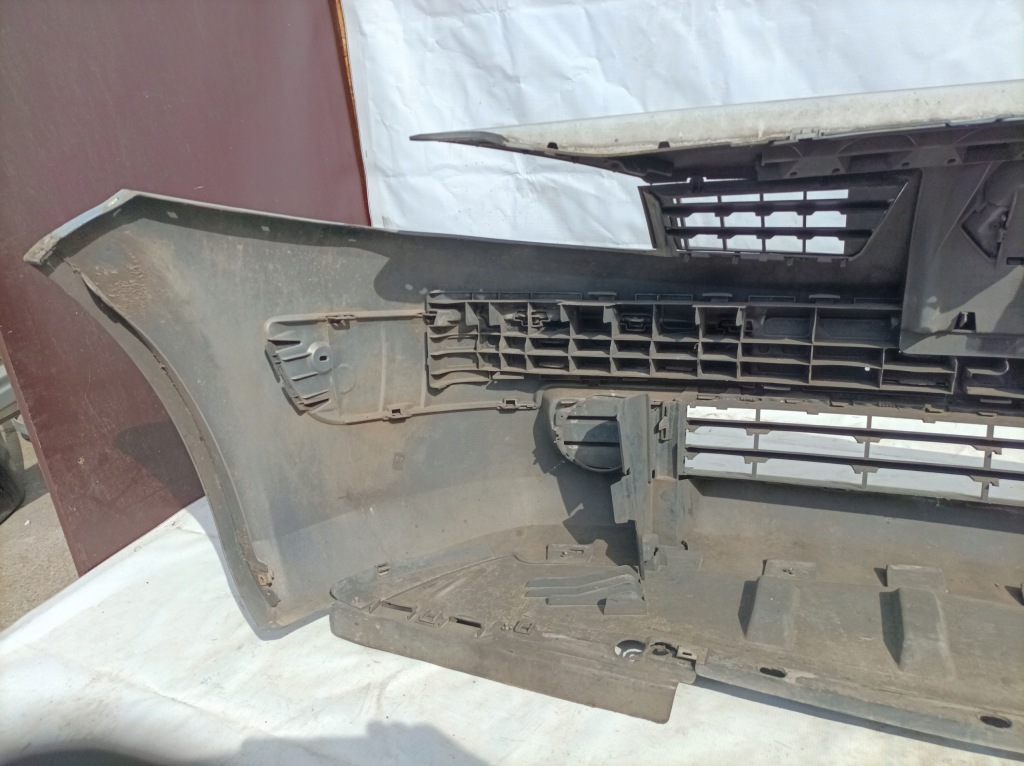 Бампер перед renault megane ii 8200142000 Недорого