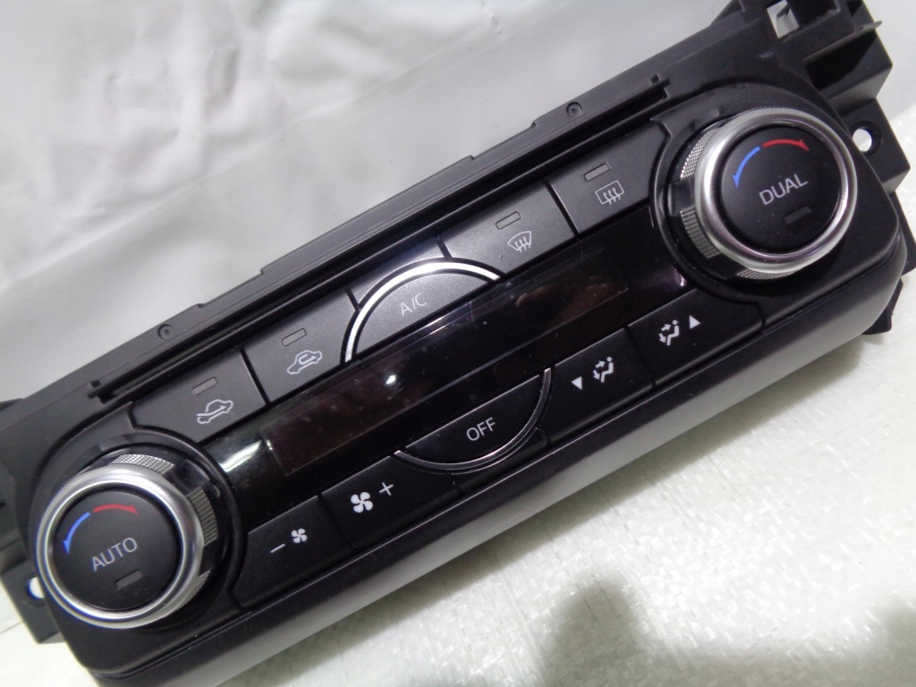 фото №1, Mazda cx5 18r панель кондиціонера kb8m оригінал 17 23r.