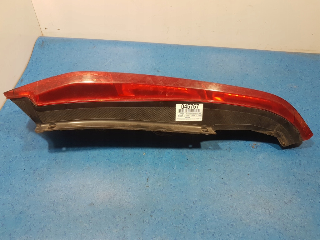 фото №3, Nissan x-trail t30 лампа задня ліва зовнішня