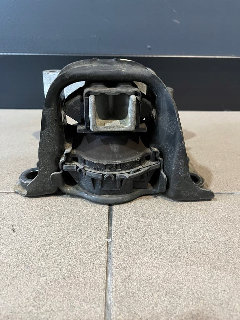 фото №4, Renault kadjar кронштейн подушка двигуна 1.2 tce 112846249r