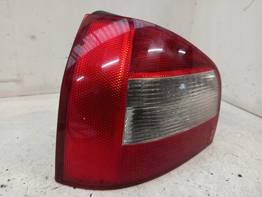 фото №6, Audi a3 8l hb лампа правая задняя sk1610-ada396