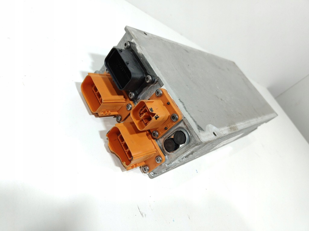 фото №6, Porsche taycan 9j1 конвертер инвертор 9j1915681bf