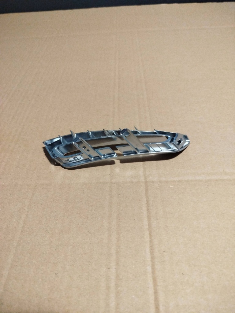 Захист поперечина безпеки права сторона mercedes-benz s w222 a2228680422 в Україні