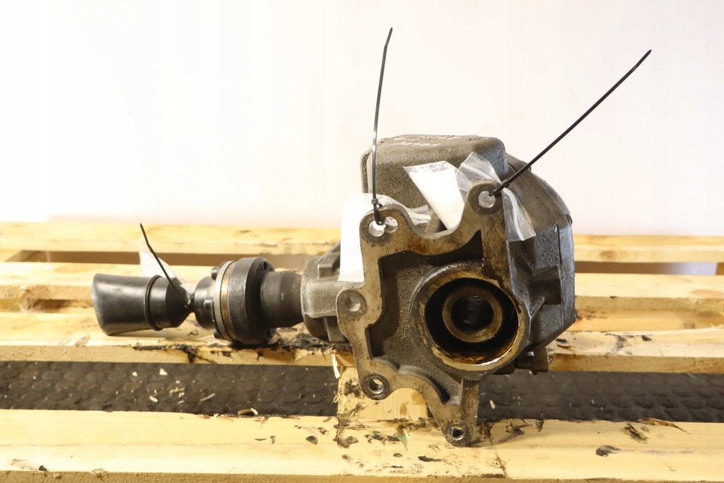 фото №1, Коробка передач угловая редуктор volvo xc90 i 2.5