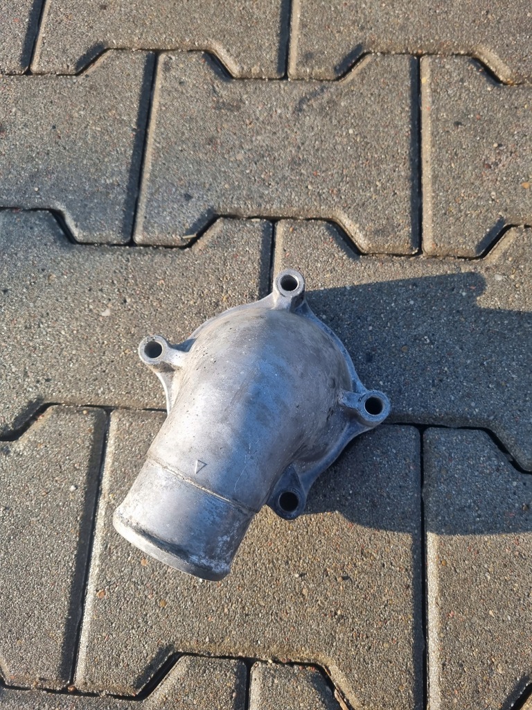 фото №1, Корпус труба термостата renault gama t range