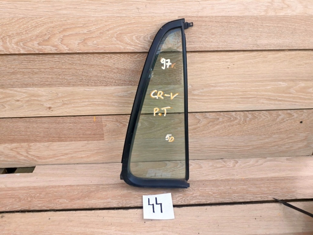 фото №1, Скло бічна двері трикутник правий задня honda cr-v 97r. 5d