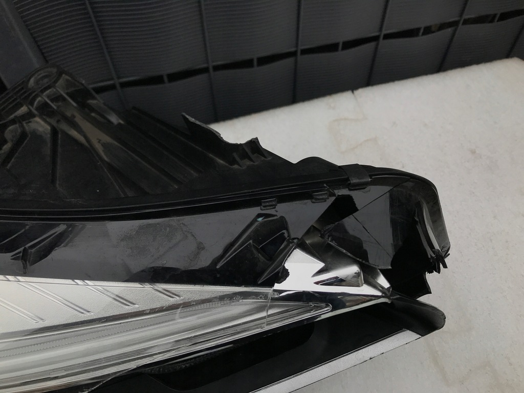 фото №10, Bmw 2 ii f45 f46 правая лампа перед full led lci 17