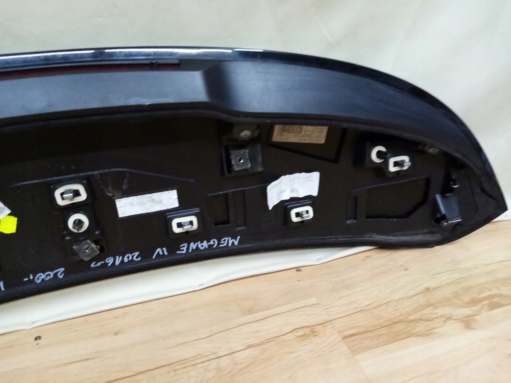 фото №10, Renault megane iv kombi 2016-- спойлер спойлер кришка багажника