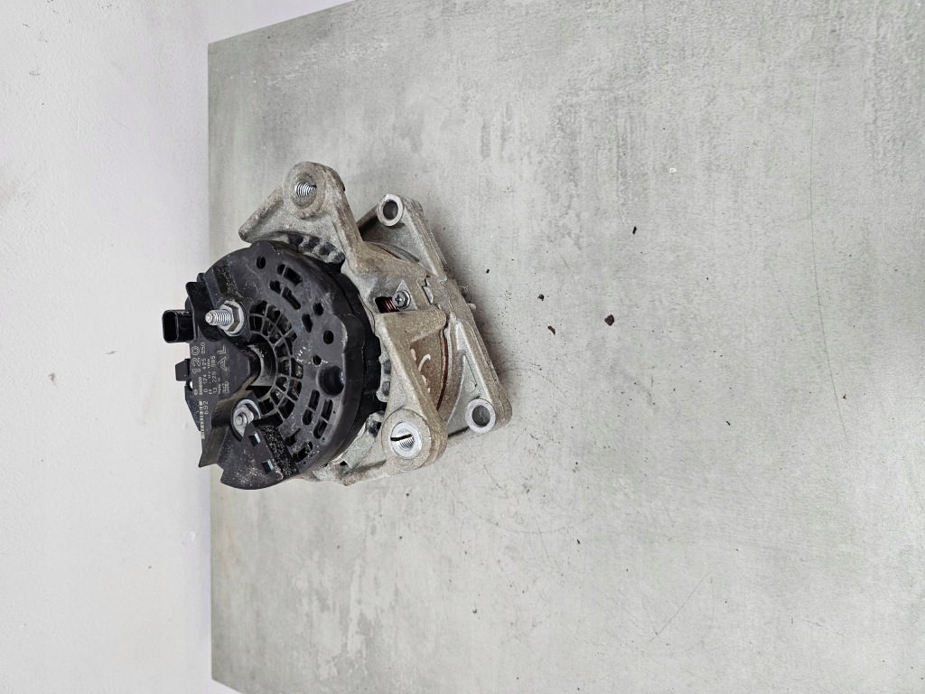 Генератор astra h 1.8 бензин 13229985 Зі Шроту