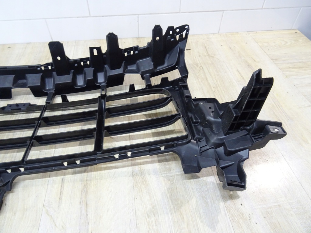 Porsche cayenne 3 9y0 решётка бампера 9y0807683aa llu с Разборки