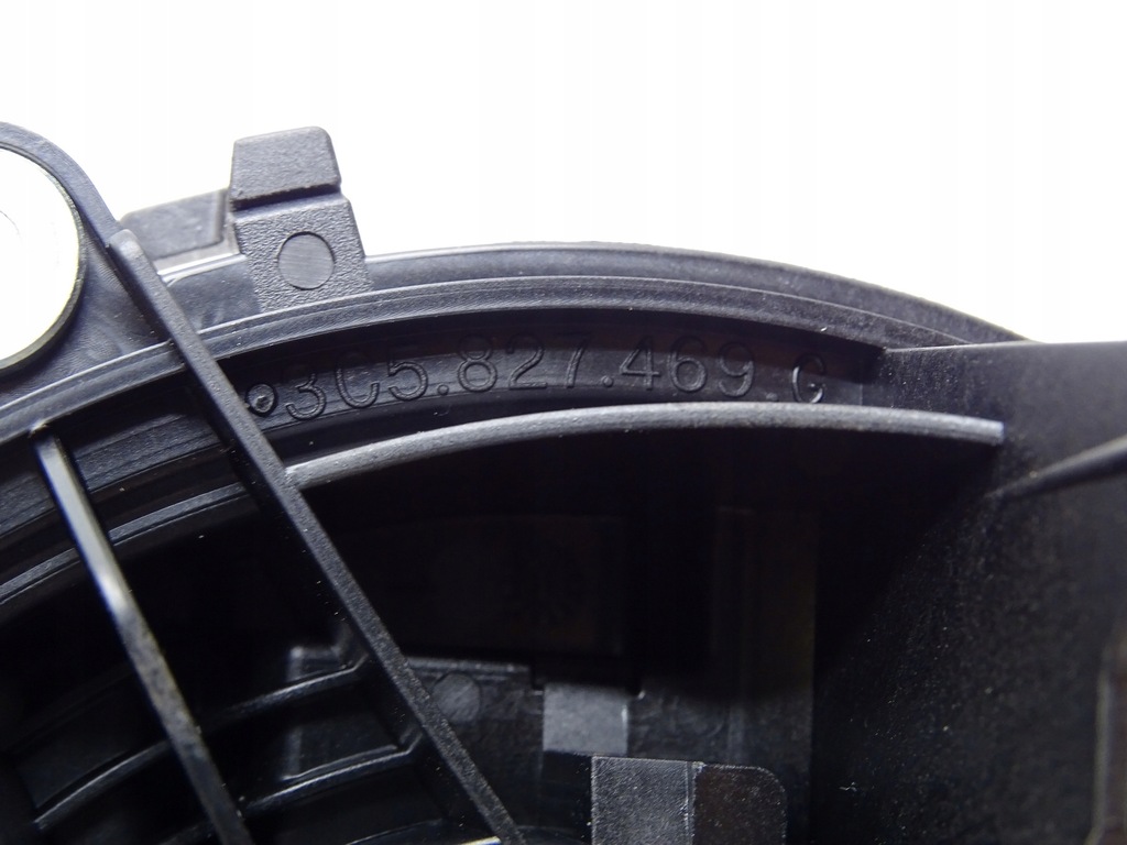 фото №12, Ручка эмблема крышки багажника задняя задний vw polo v passat cc 6r0827469b