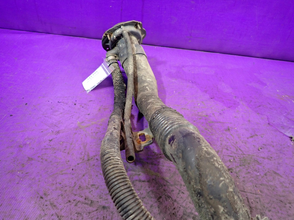 фото №3, Fiat panda ii 03-11 1.1 труба заливної пального