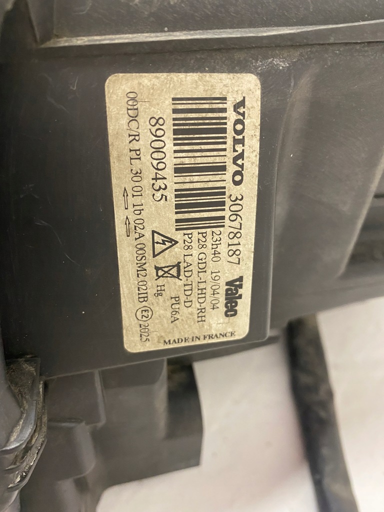 фото №9, Volvo xc90 лампа права 04-08 ксенон