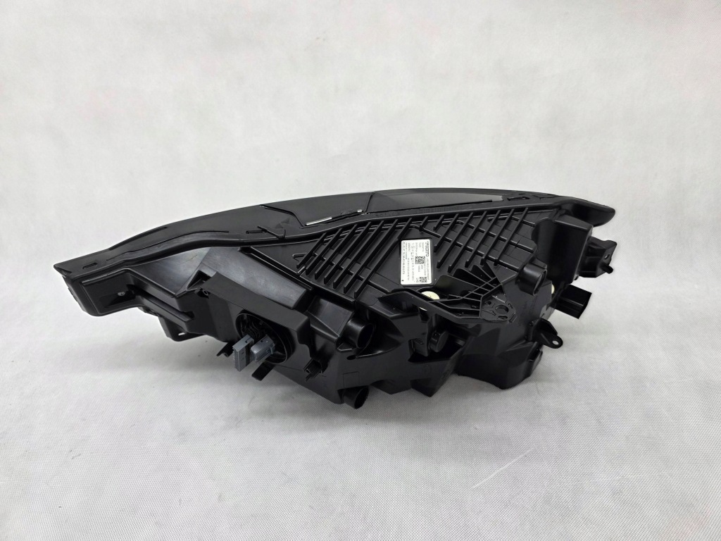 Volvo xc60 2 рестайлінг  фара перед передня правий full led європа 32404710 Недорого