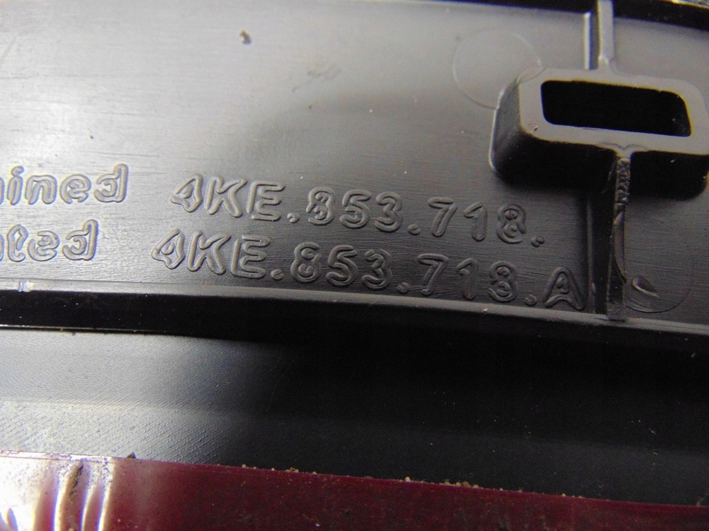 фото №15, Молдинг накладка крыла правый перед audi e-tron 4ke 4ke853713