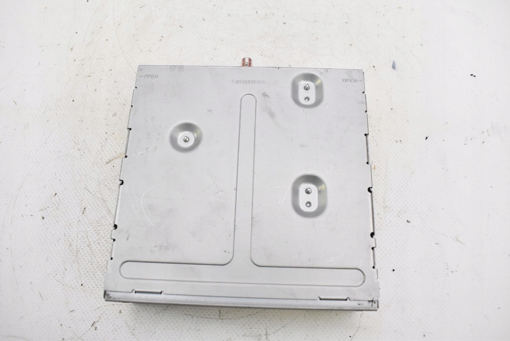 Блок управления модуль радио 1004787-02-d tesla model s 12-20 с Разборки