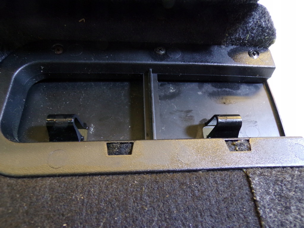 Пол багажника renault clio 3 iii kombi k2 Недорого