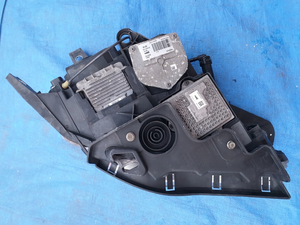 фото №6, Maserati quattroporte 6 m156 лампа передняя левая