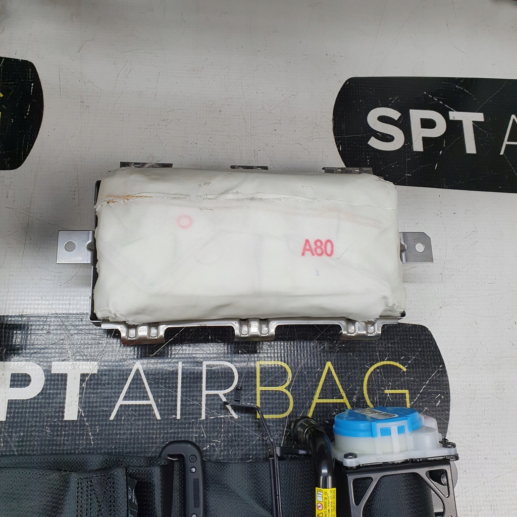 фото №8, Chr przed liftem приборная панель приборная панель консоль подушки безопасности ремни подушка безопасности