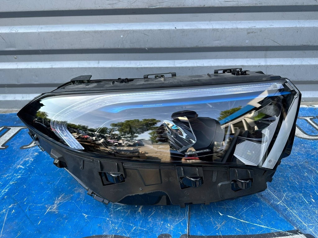 Купити Лампа права mercedes eqb eqa 243 full led 2439069000