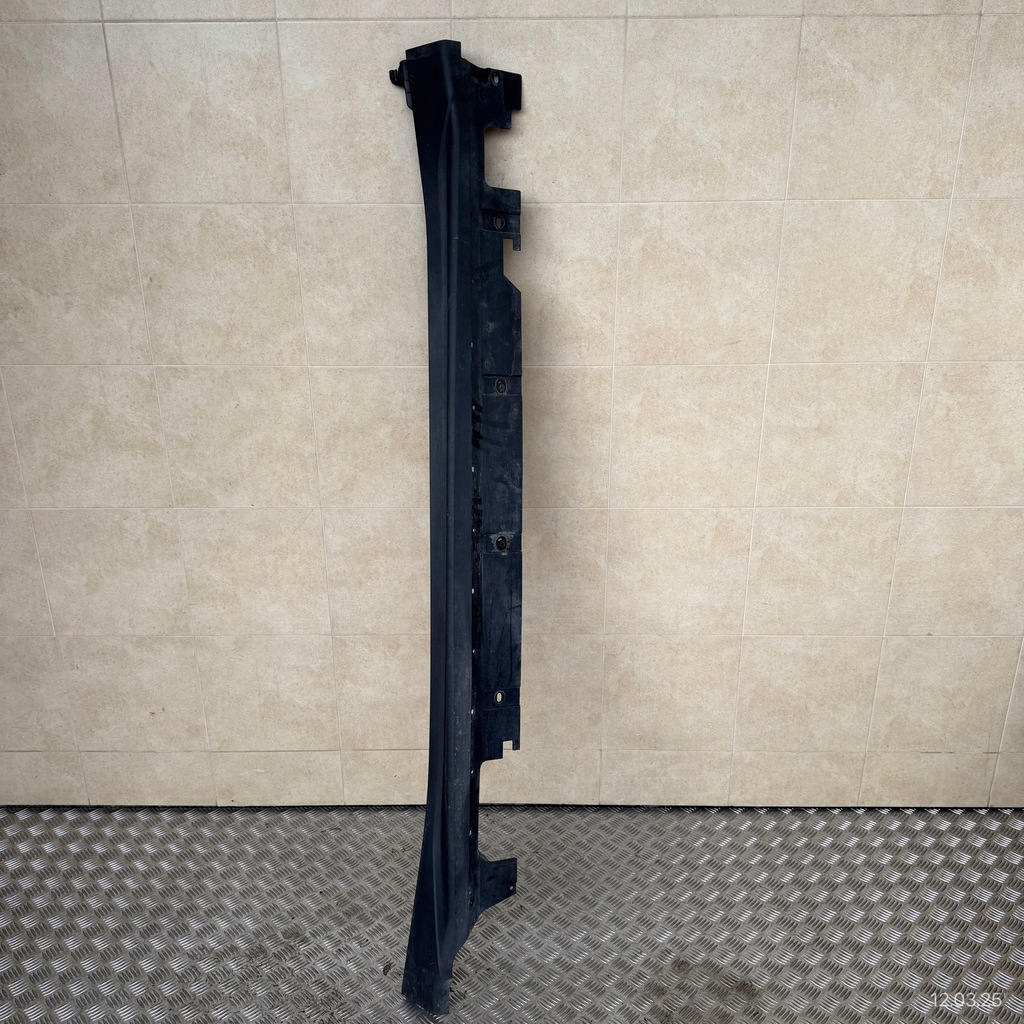 фото №1, Молдинг порог правая порог bmw x1 f48 7332328