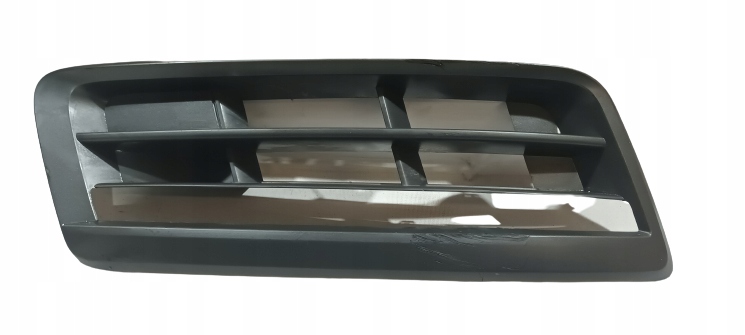 фото №1, Решётка бампера правая audi q7 s-line 4l0807682d