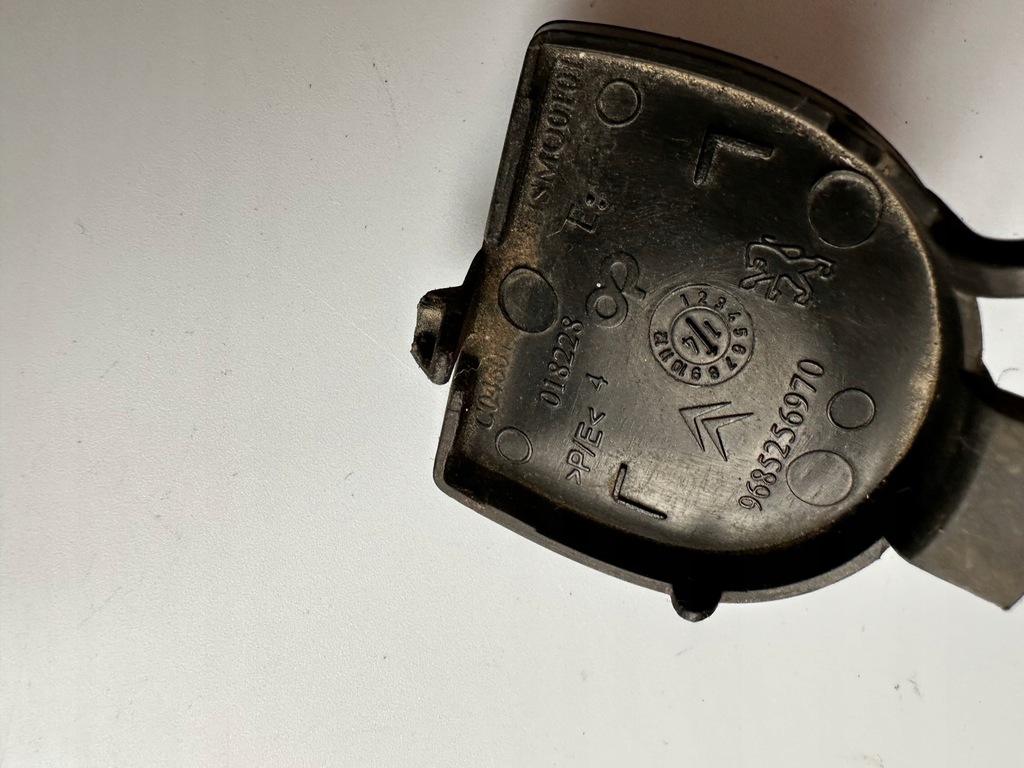 фото №5, Заглушка фаркоп задняя 9685256970 citroen c3 ii