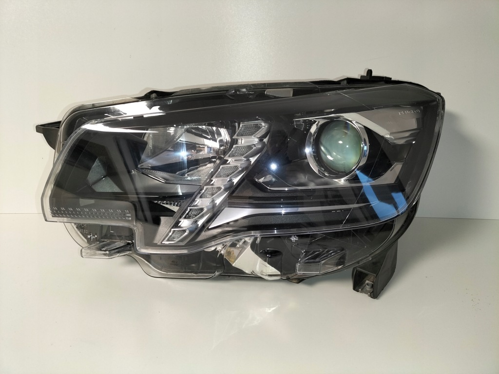 фото №1, Лампа передня ліва фара peugeot rifter 18- partner iv 18-