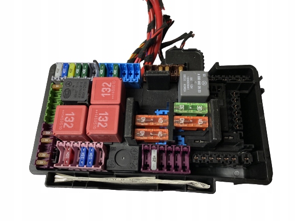 фото №1, Mercedes w205 2.2cdi коробка запобіжників