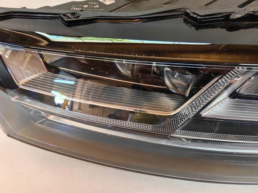 Audi q7 4m matrix - фара full led ліва cała polecam Доставка