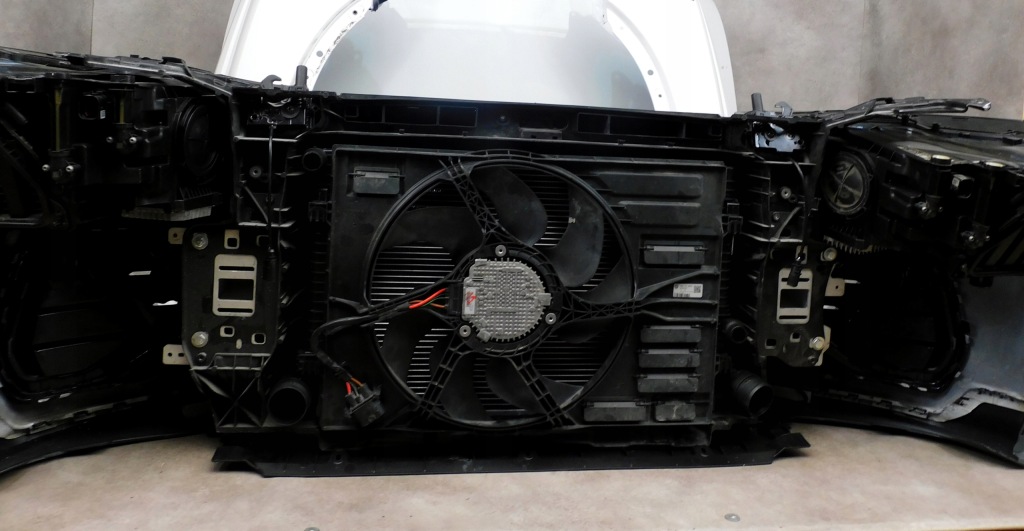 Audi q3 83a s line перед бампер ліхтарі  капот ремінь крила full led Київ