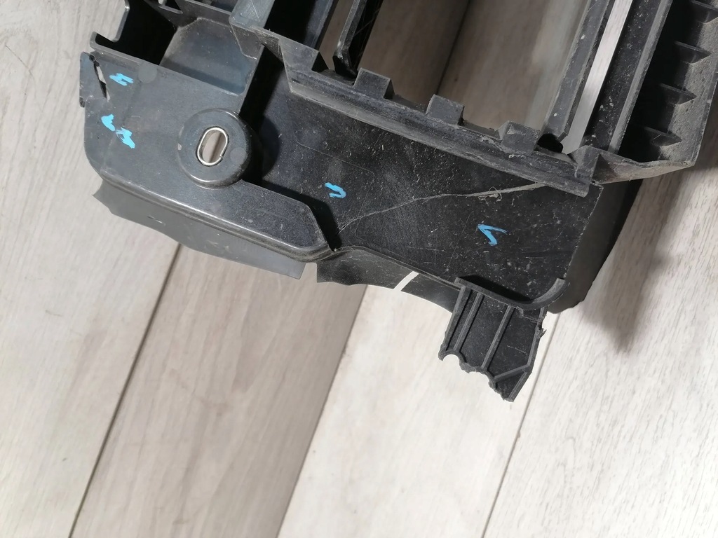 фото №8, Volvo c40 повітропровід жалюзі повітря 31655241