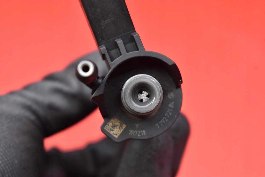 Инжектор форсунка test 7792721 bmw e60 e61 3.0 d 03-07 в Украине