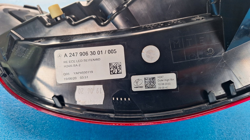 фото №10, Mercedes gla ii h247 лампа правая задняя w крыло