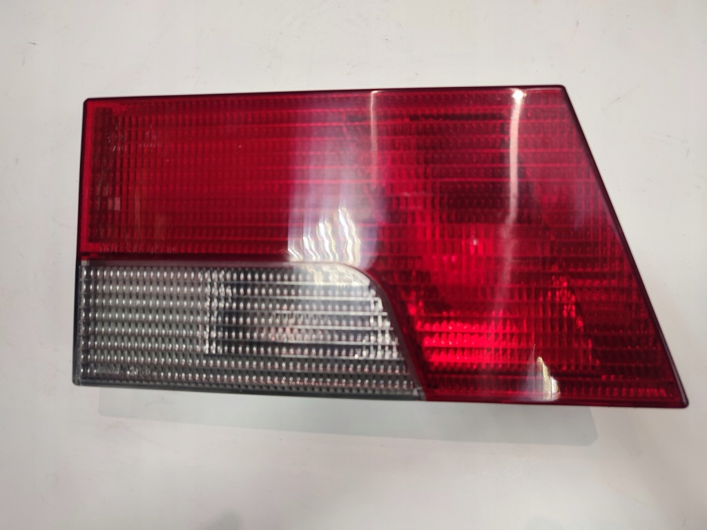 фото №1, Скло фари лампи задній лівий peugeot 405