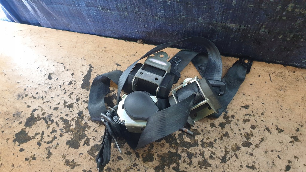 фото №1, Dacia sandero i ремені задня задні комплект