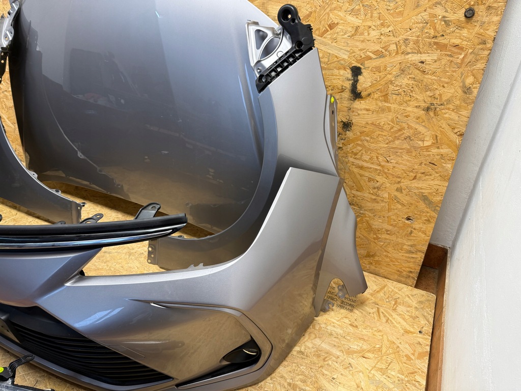 фото №6, Перед kompletny toyota corolla e21 1,8 гибрид sedan