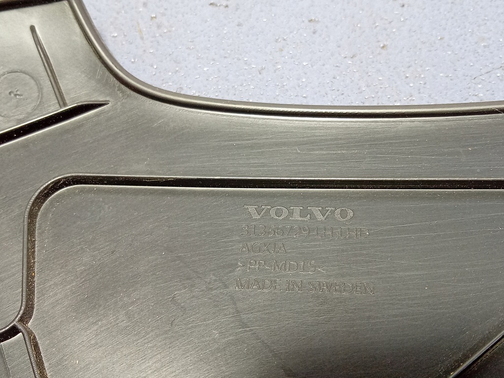 фото №6, Volvo v90 ii защита панели приборной панели 31366731 eu