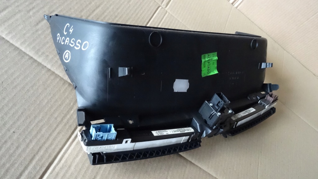 фото №4, C4 picasso защита рамка спидометра 9654110277