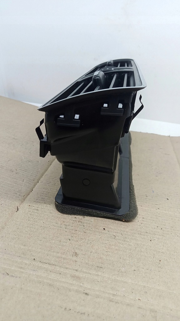 фото №7, Решётка обдув средняя skoda roomster 5j0820951e