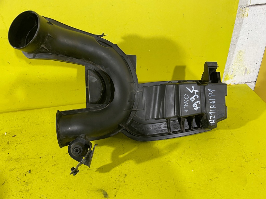 фото №1, Резонатор труба повітря 8200923124 renault scenic iii 1.4 бензин 08-22