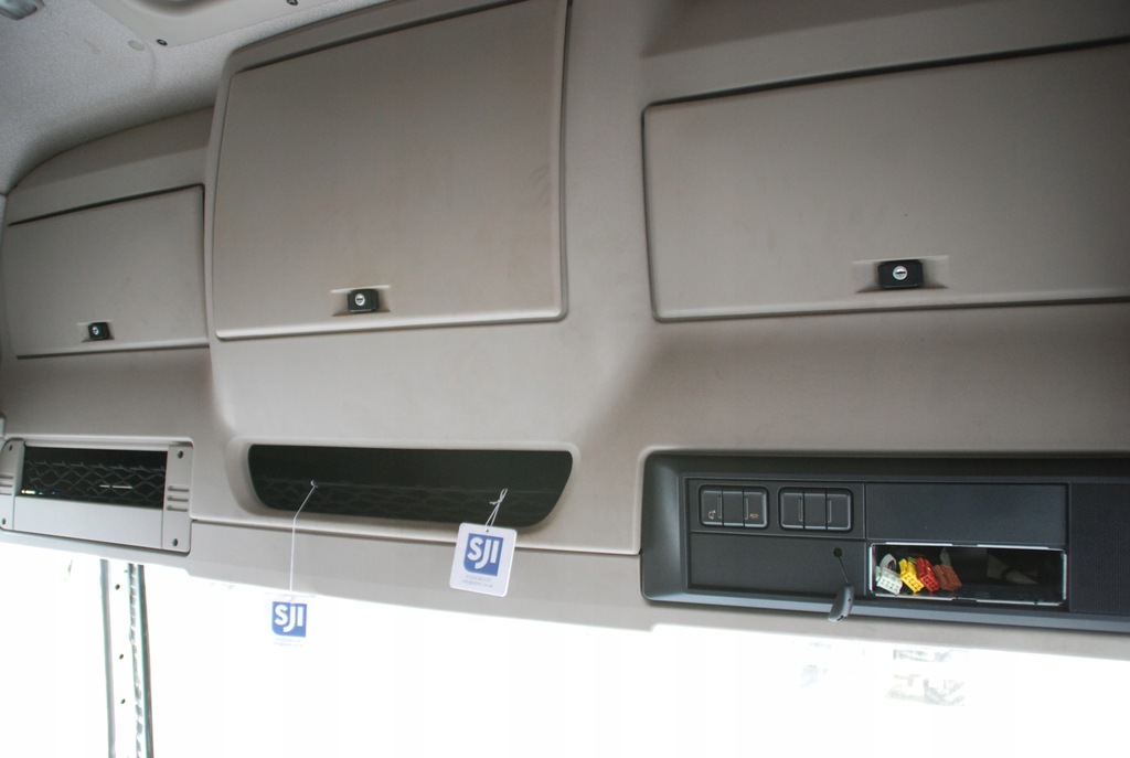 фото №1, Полиця консоль верхній бардачки daf cf 106