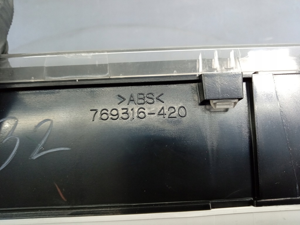 фото №7, Outlander i 03- 2.0 16v счетчик приборы eu mn151132