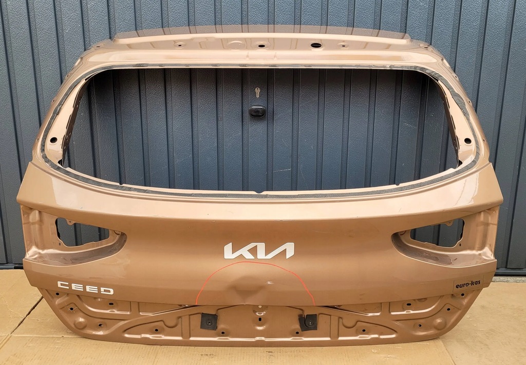 фото №1, Kia ceed iii hb lift 21- крышка багажника багажника задняя задняя