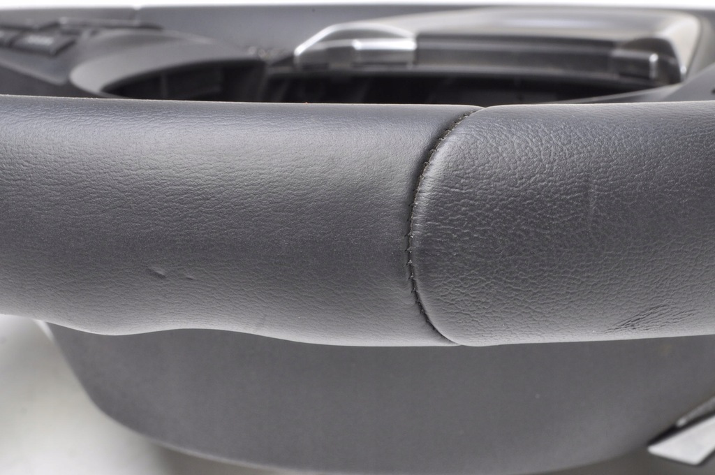 фото №15, Toyota supra mk5 повітропровід шкіряний багатофункціональний 62829180d