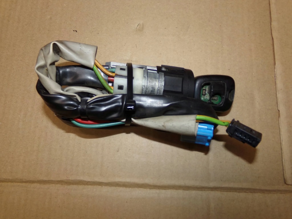 фото №2, Замок запалювання ключа berlingo partner lift