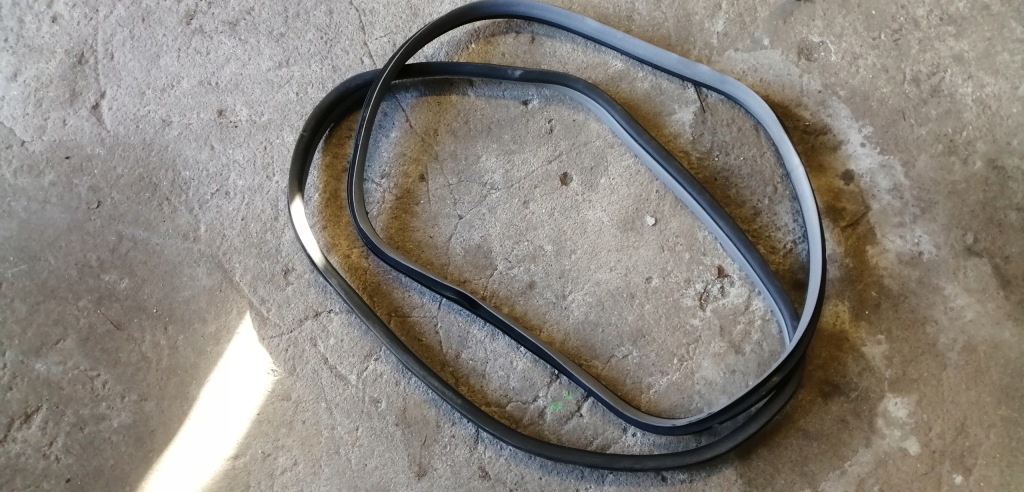 фото №1, Kia carnival ii 06-14 прокладка стекло задняя lt pt